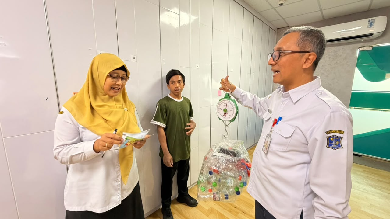 BRIDA Kota Surabaya, Zero Waste by Pirolisis in Garden Botanical Mangrove Surabaya: Strategi Cerdas Menuju Zero Waste